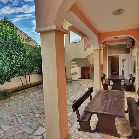 Apartment 3 Pridraga